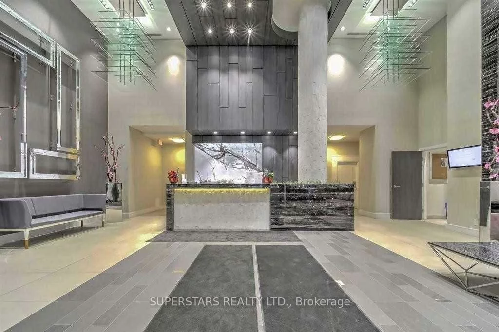 9199, Yonge, Langstaff, Richmond Hill