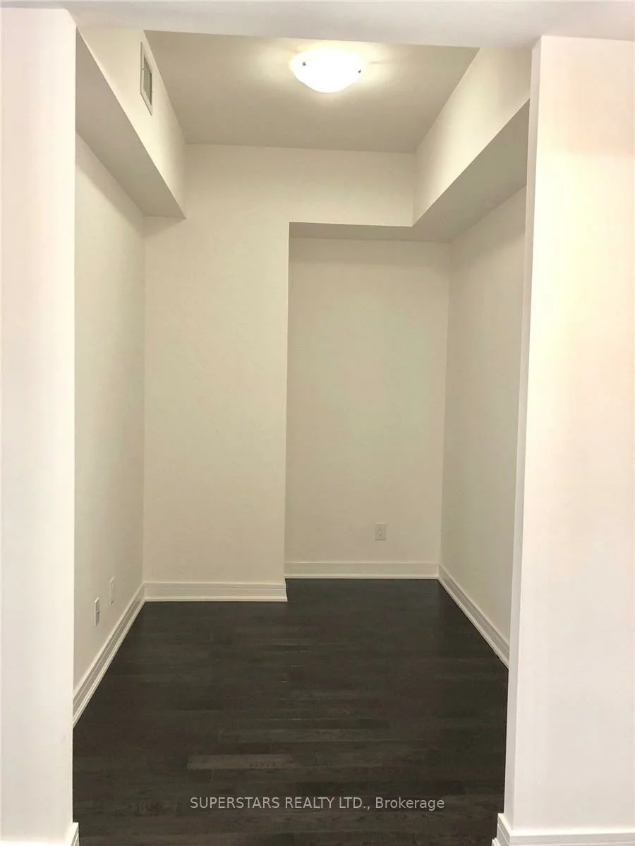 9199, Yonge, Langstaff, Richmond Hill