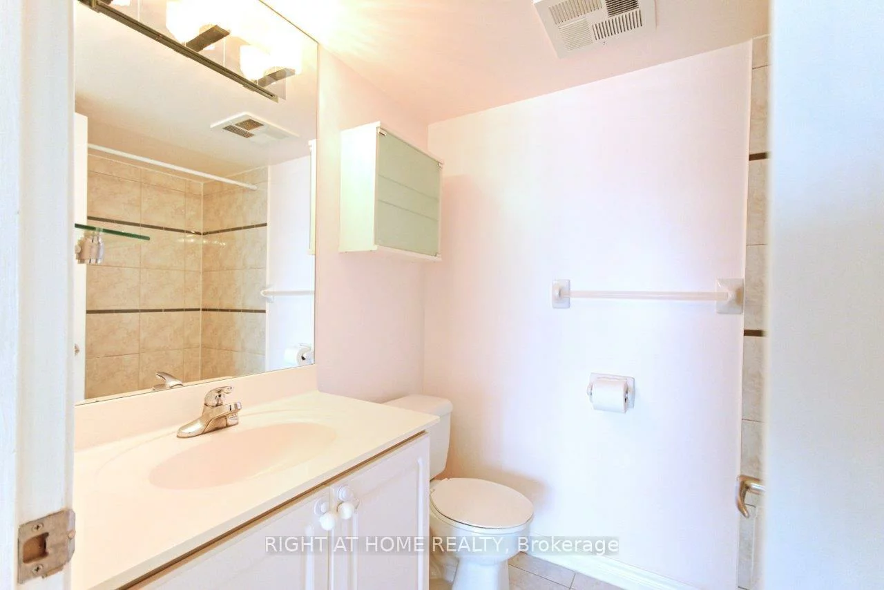 9015, Leslie, Beaver Creek Business Park, Richmond Hill