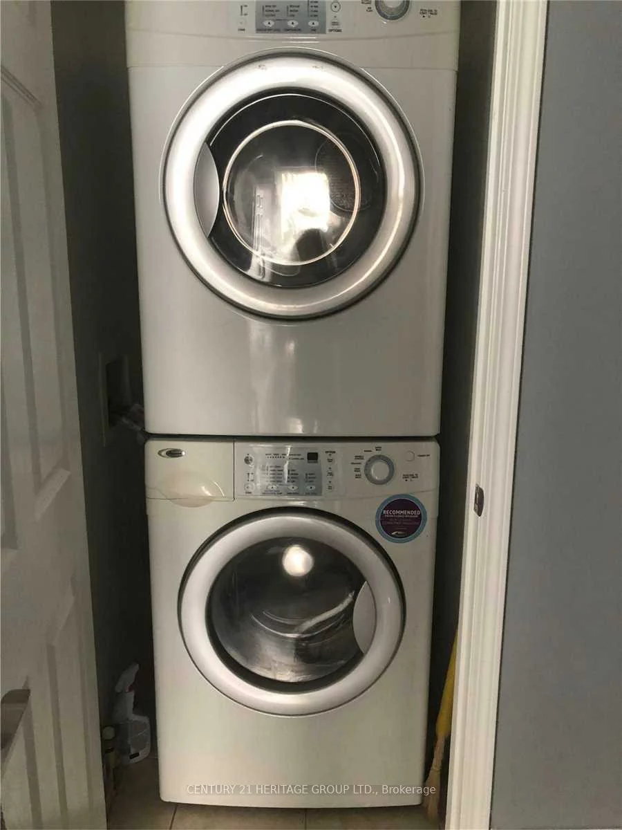 11121, Yonge, Devonsleigh, Richmond Hill