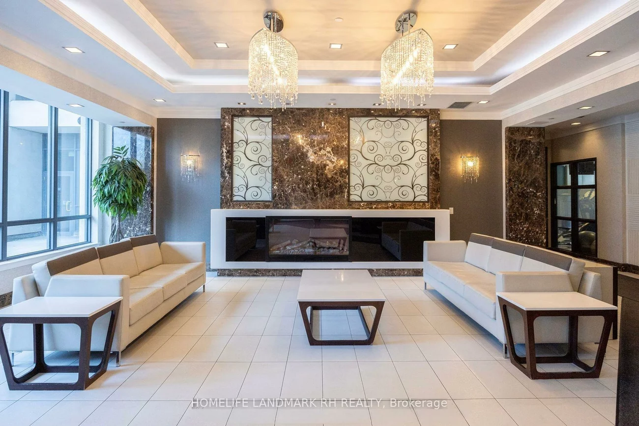 370, Highway 7, Doncrest, Richmond Hill