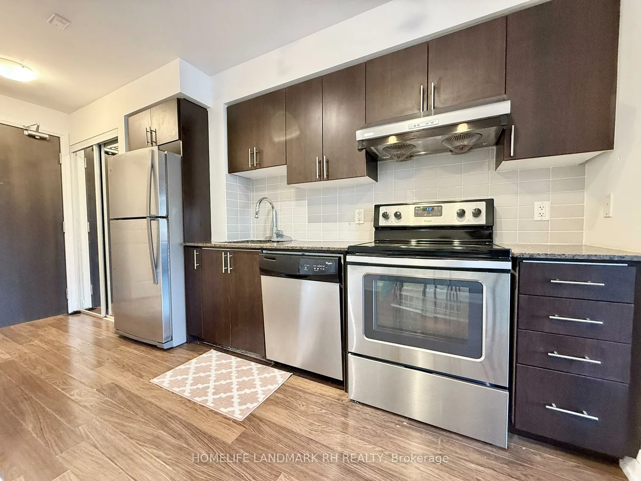 370, Highway 7, Doncrest, Richmond Hill