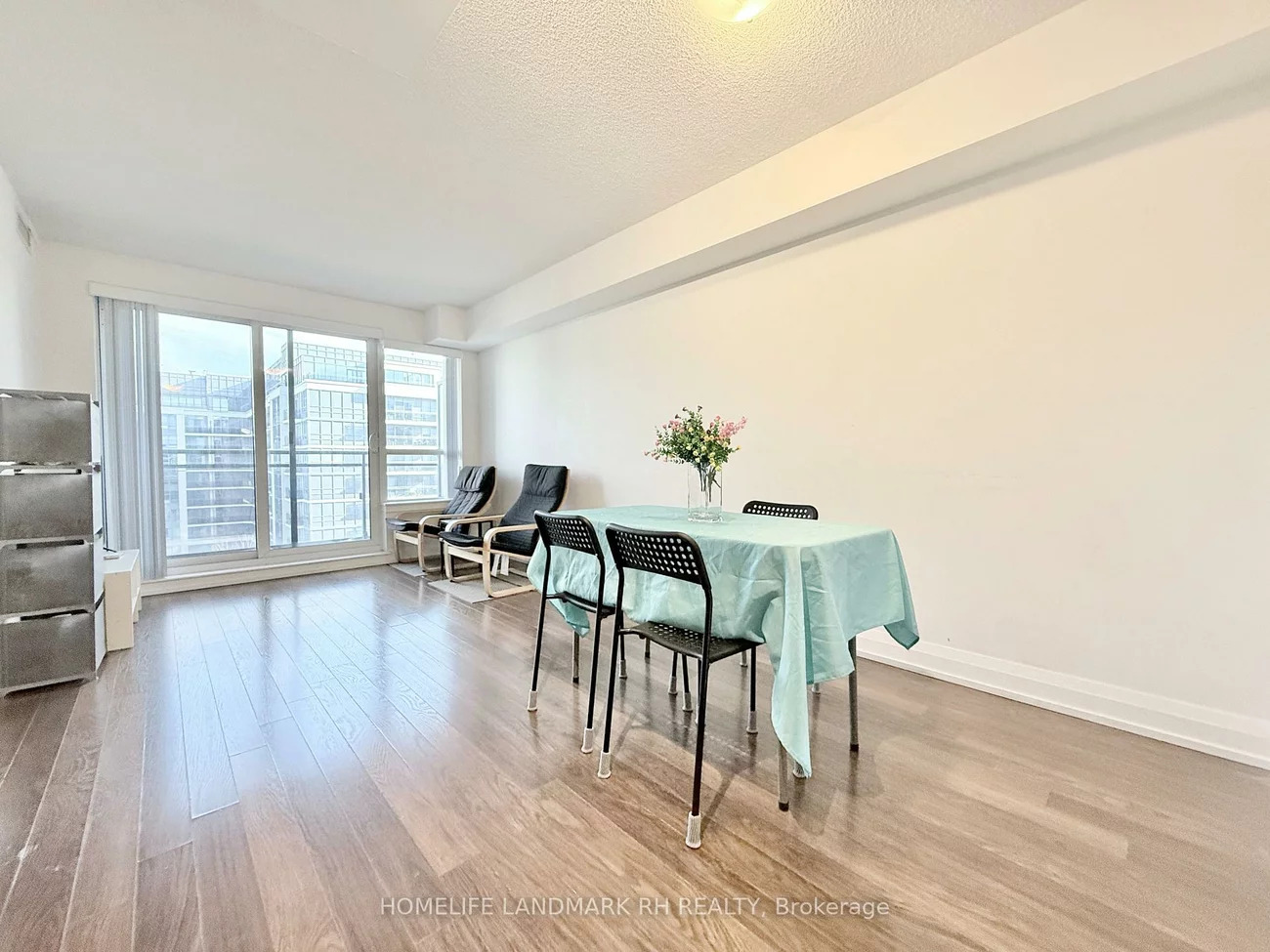 370, Highway 7, Doncrest, Richmond Hill