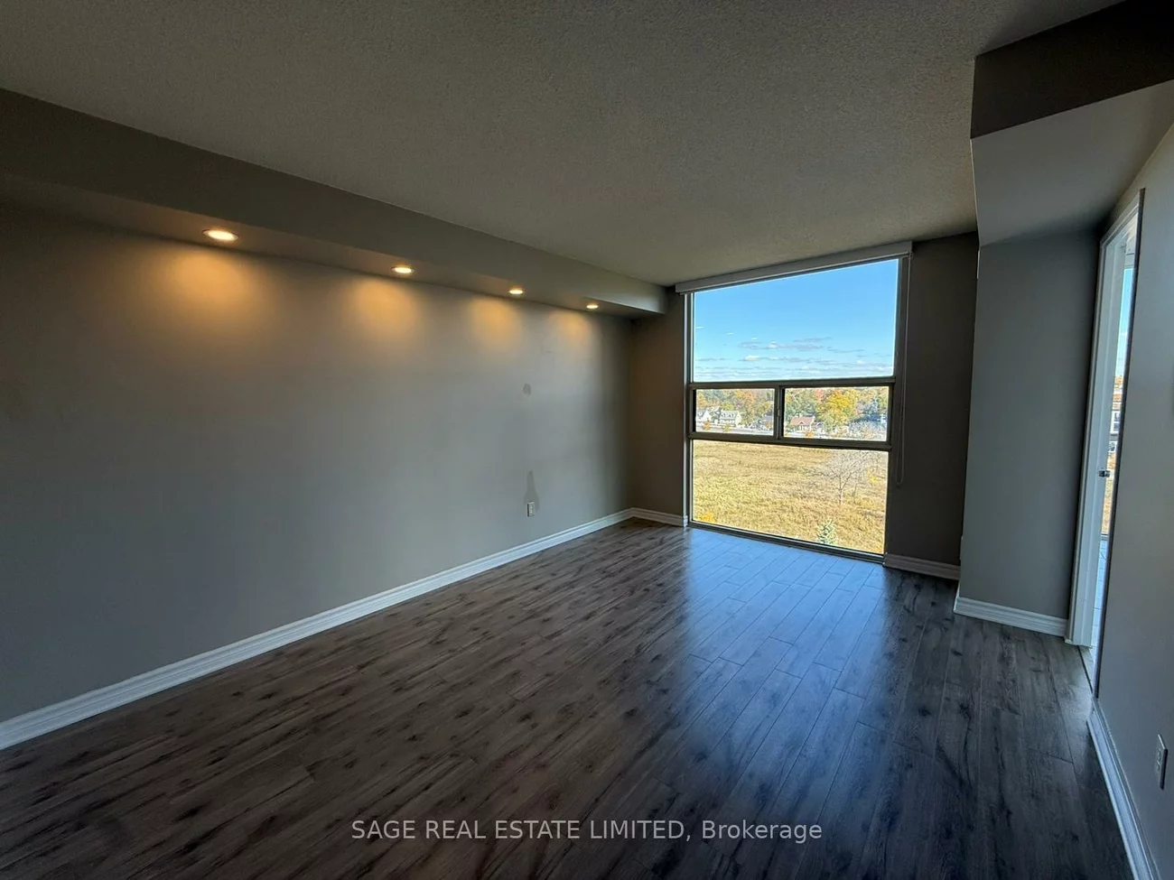 30, Harding, North Richvale, Richmond Hill