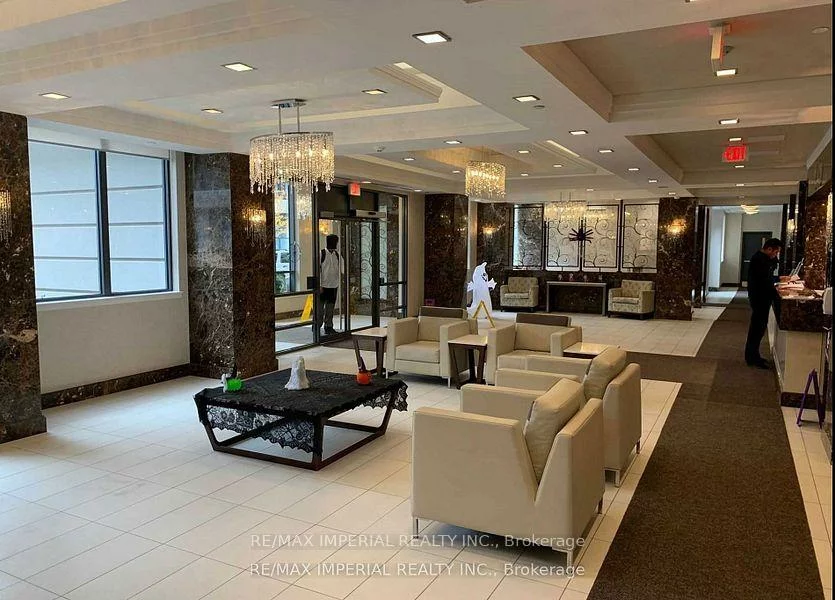 372, Highway 7, Doncrest, Richmond Hill