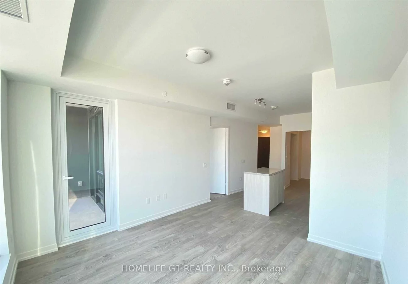 8868, Yonge, South Richvale, Richmond Hill