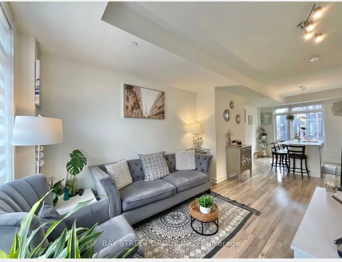 370 G, Red Maple, Langstaff, Richmond Hill