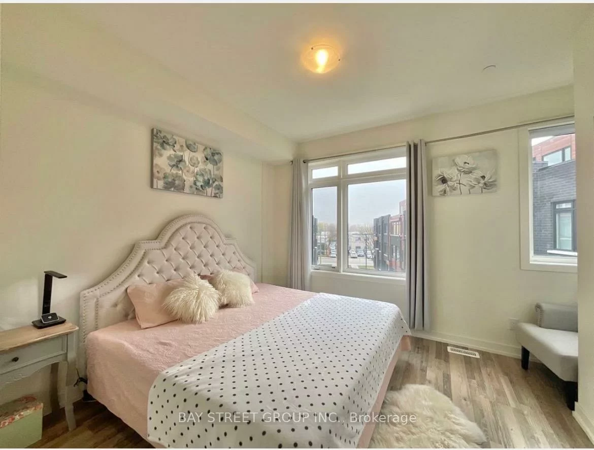 370 G, Red Maple, Langstaff, Richmond Hill