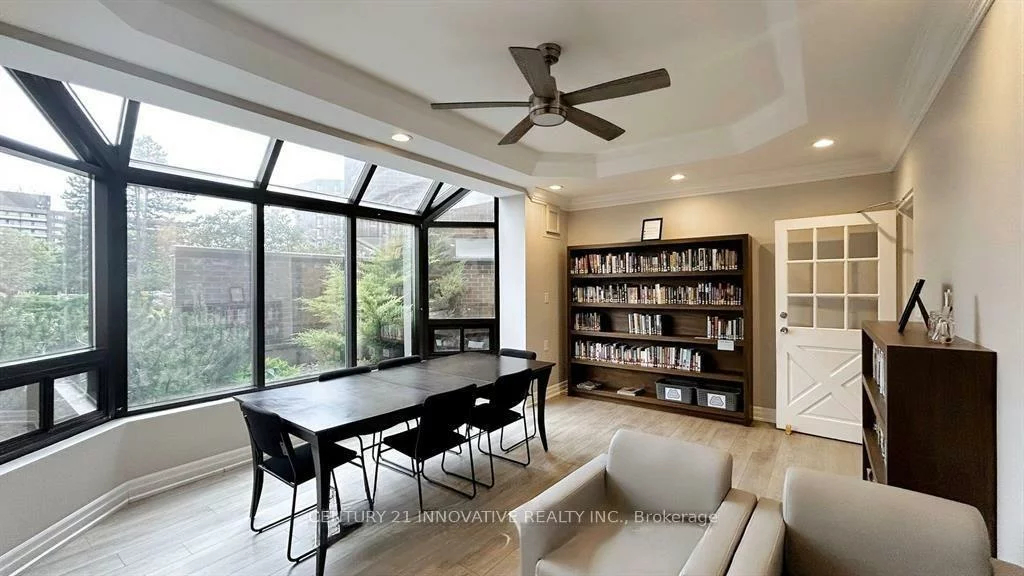 5, Weldrick, North Richvale, Richmond Hill