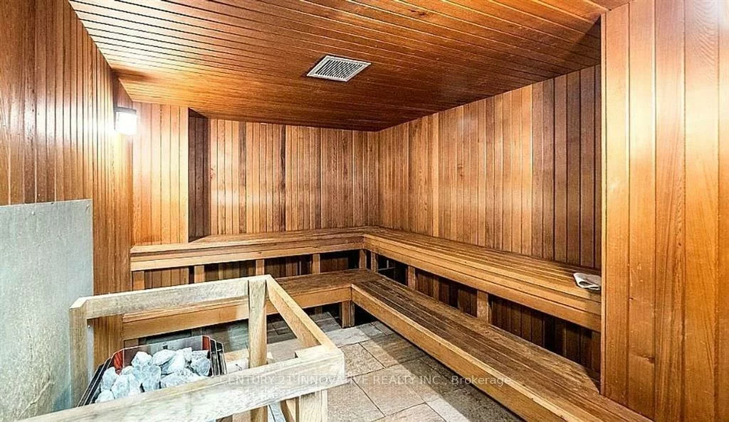 5, Weldrick, North Richvale, Richmond Hill