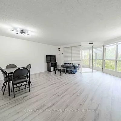 5, Weldrick, North Richvale, Richmond Hill