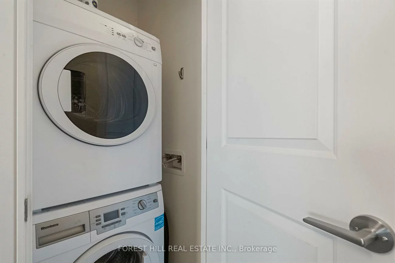 9201, Yonge, Langstaff, Richmond Hill