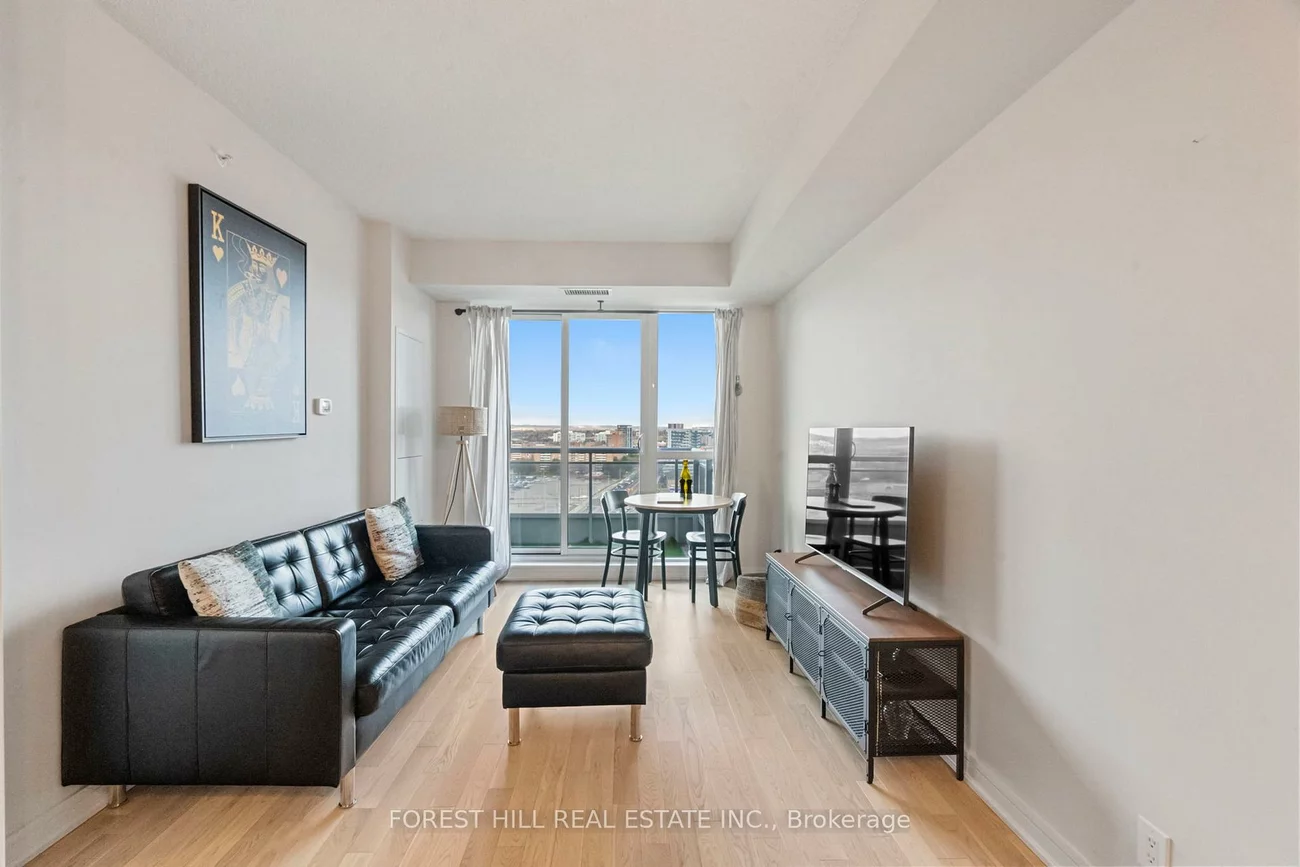 9201, Yonge, Langstaff, Richmond Hill