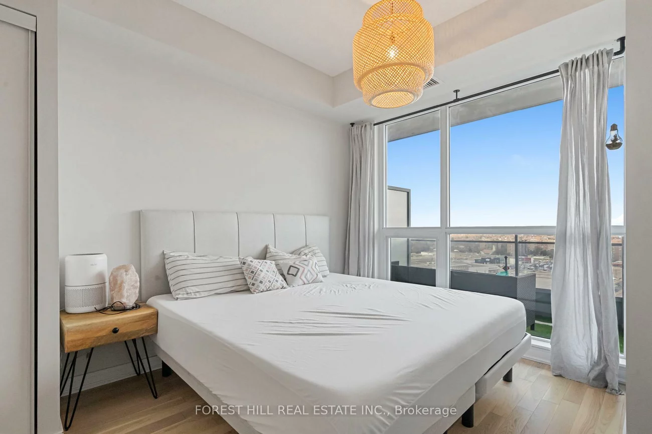 9201, Yonge, Langstaff, Richmond Hill