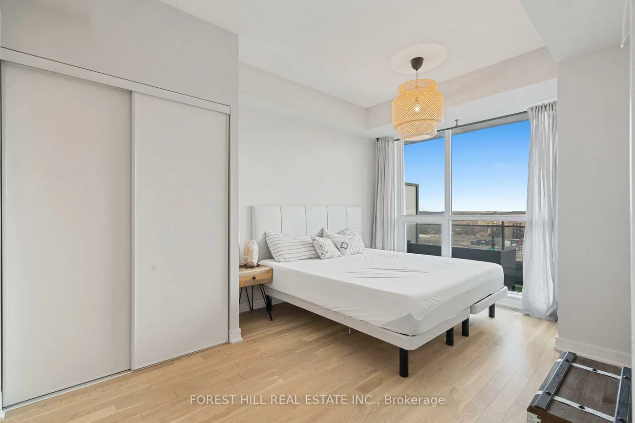 9201, Yonge, Langstaff, Richmond Hill