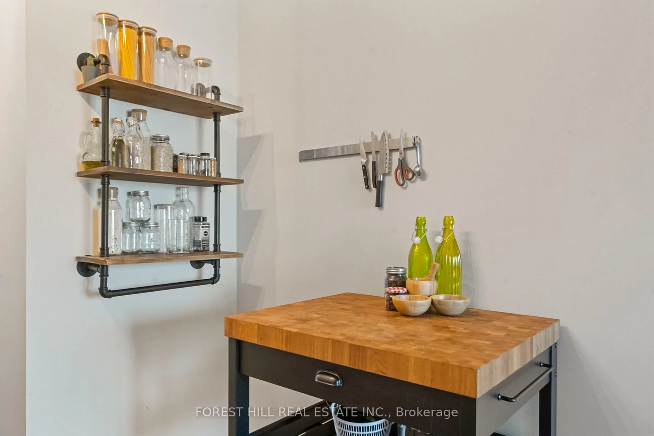 9201, Yonge, Langstaff, Richmond Hill