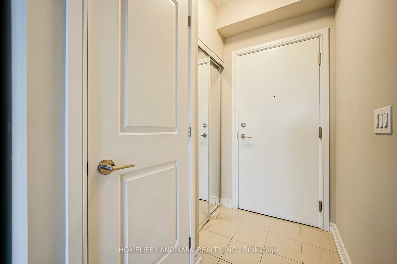 9205, Yonge, Langstaff, Richmond Hill