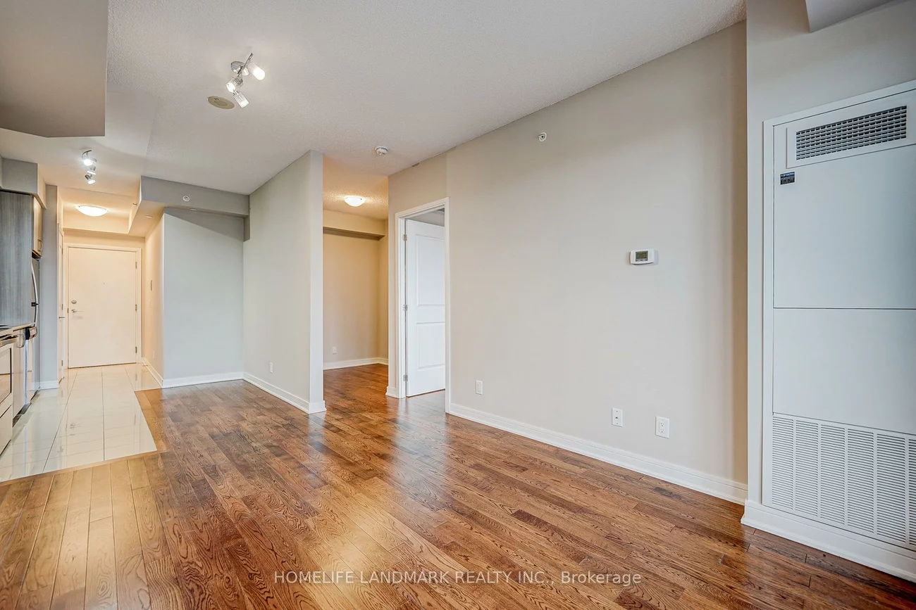 9205, Yonge, Langstaff, Richmond Hill