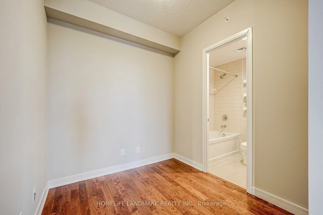 9205, Yonge, Langstaff, Richmond Hill