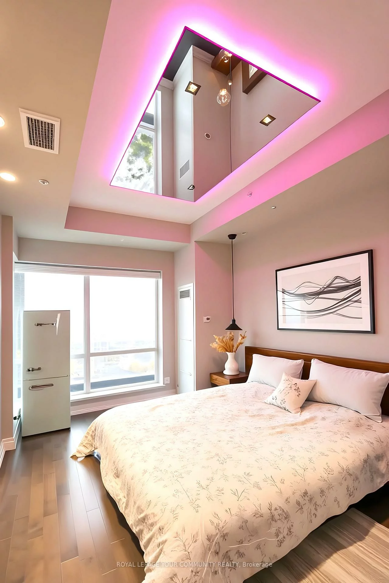 9090, Yonge, South Richvale, Richmond Hill