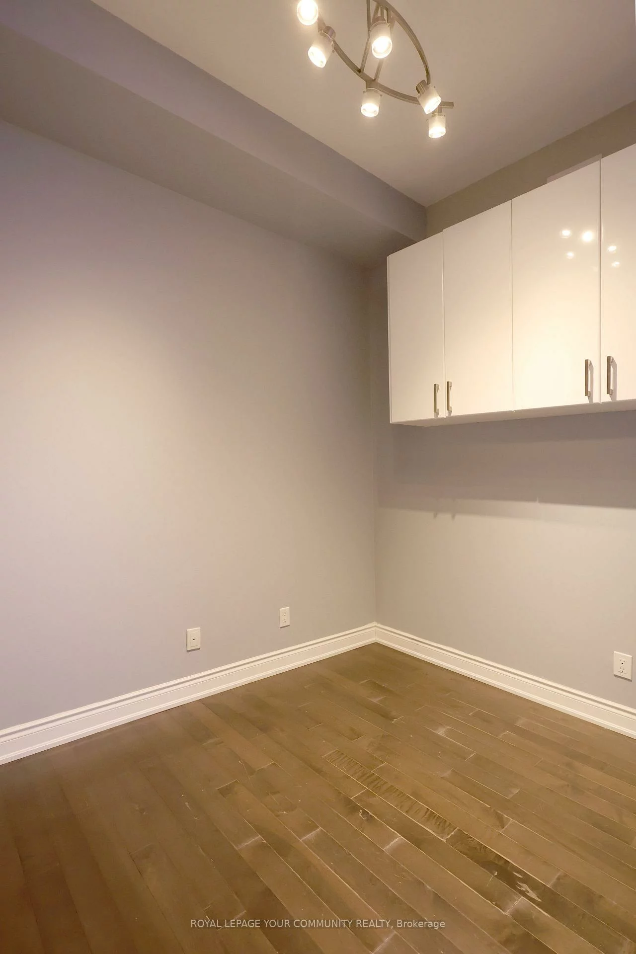 9090, Yonge, South Richvale, Richmond Hill