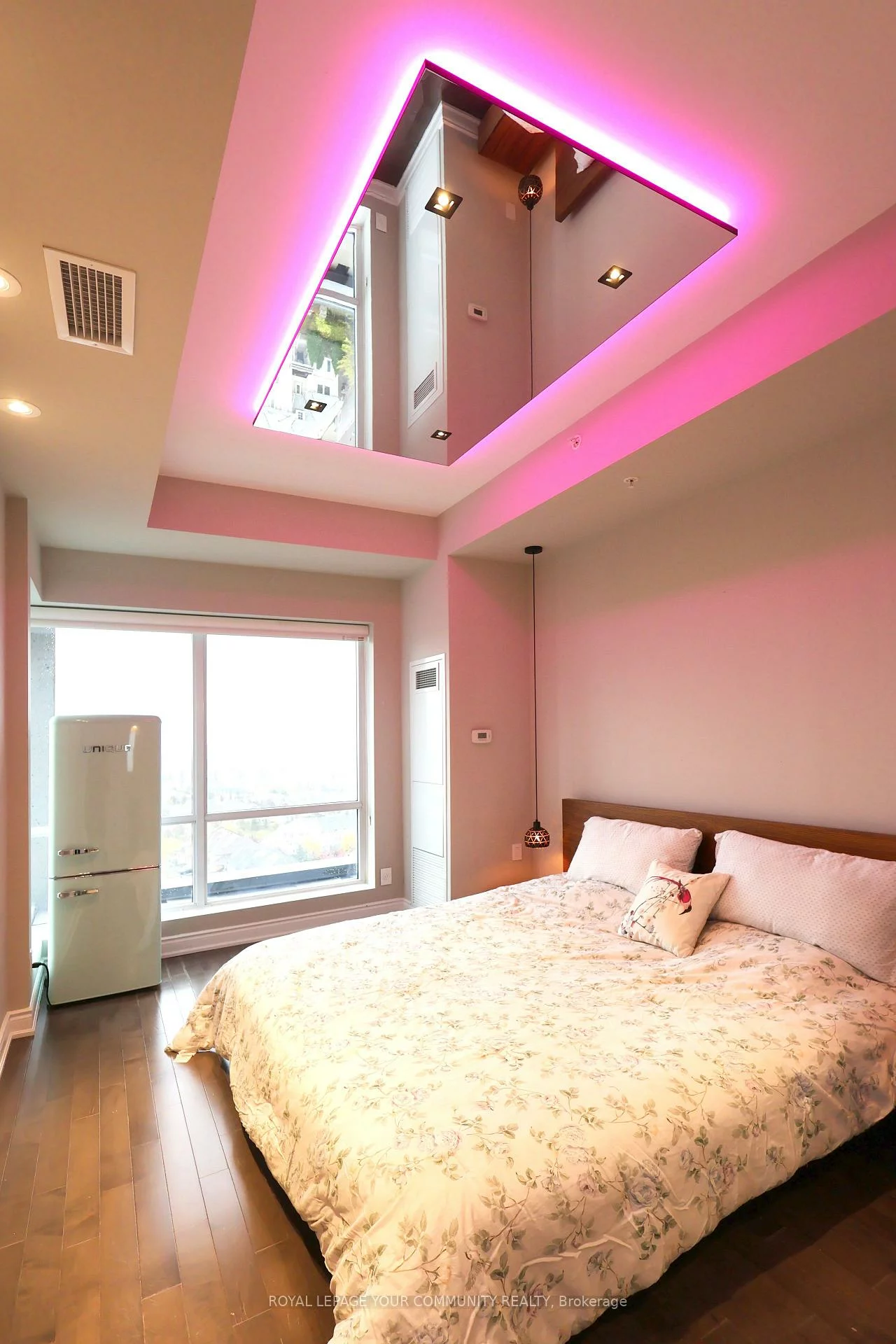 9090, Yonge, South Richvale, Richmond Hill