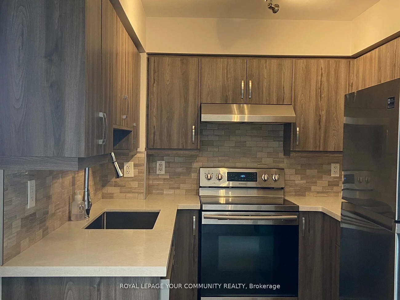 23, Oneida, Langstaff, Richmond Hill