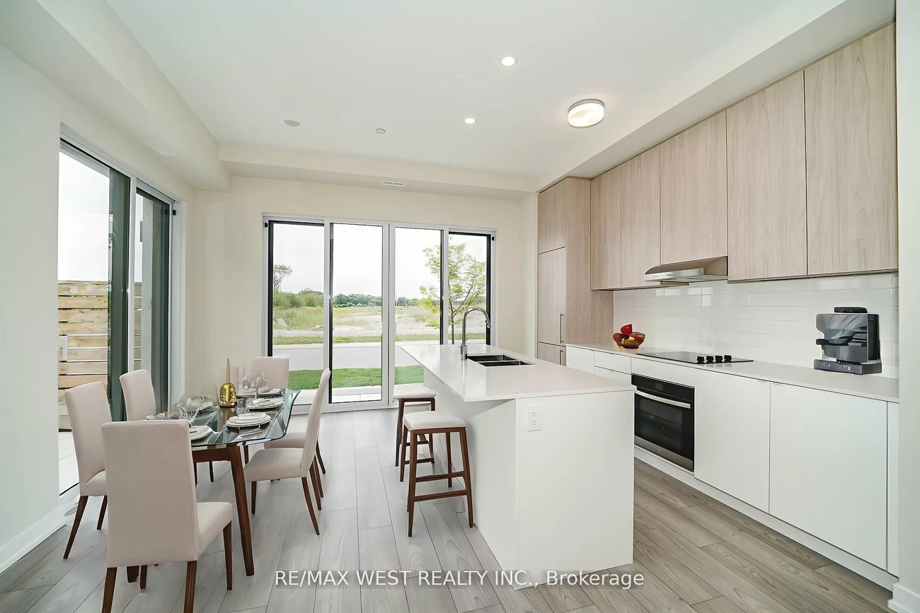 65, Saigon, Rural Richmond Hill, Richmond Hill