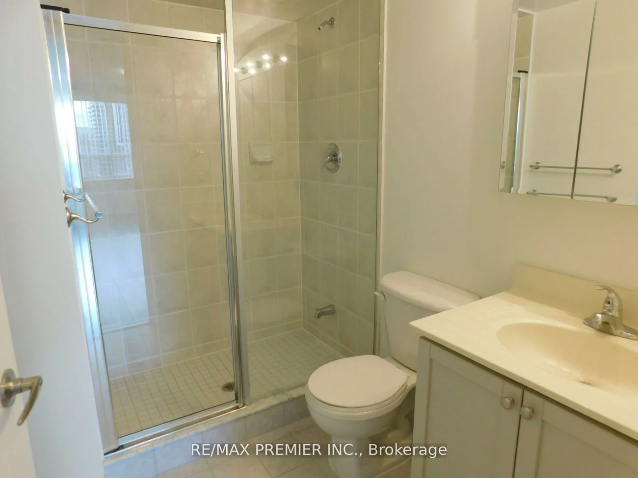 39, Oneida, Langstaff, Richmond Hill