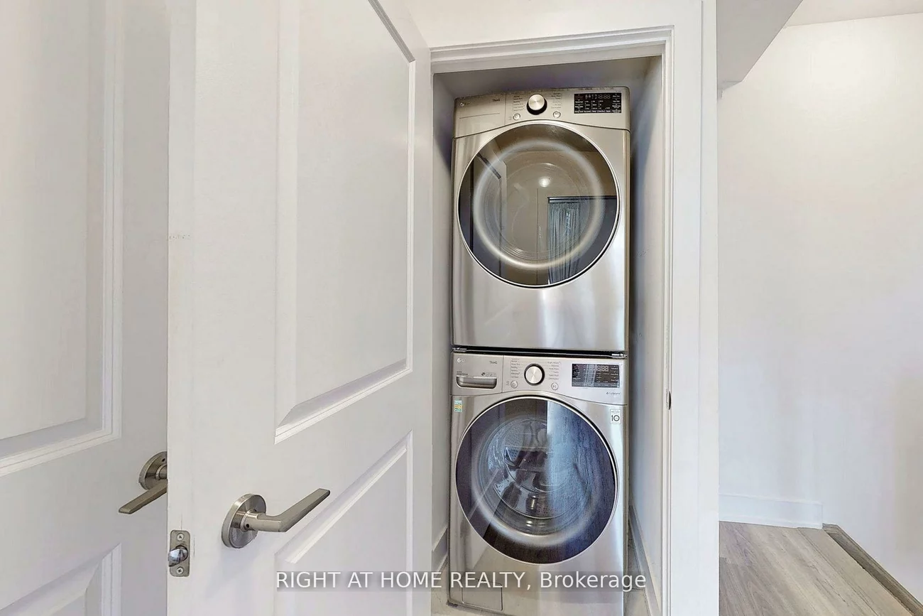 9, Phelps, Oak Ridges, Richmond Hill