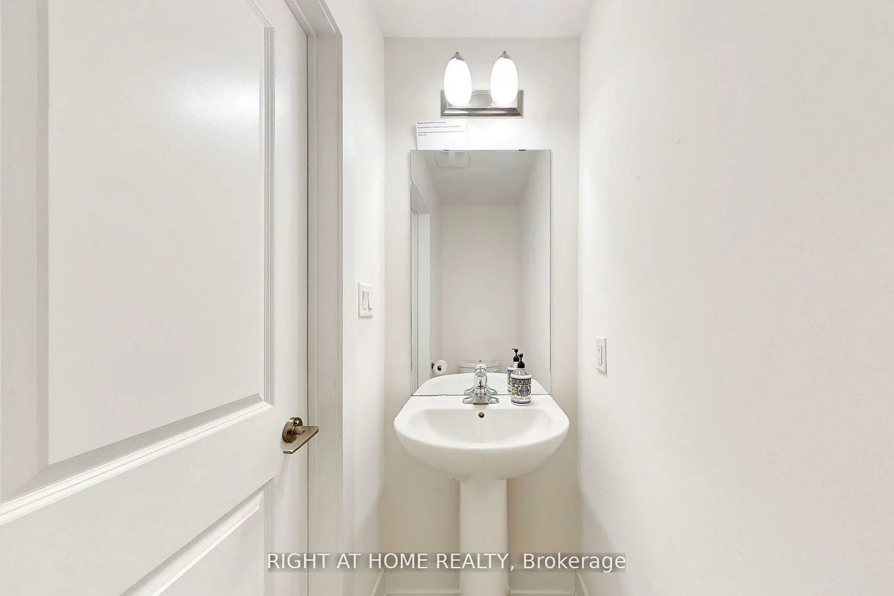 9, Phelps, Oak Ridges, Richmond Hill