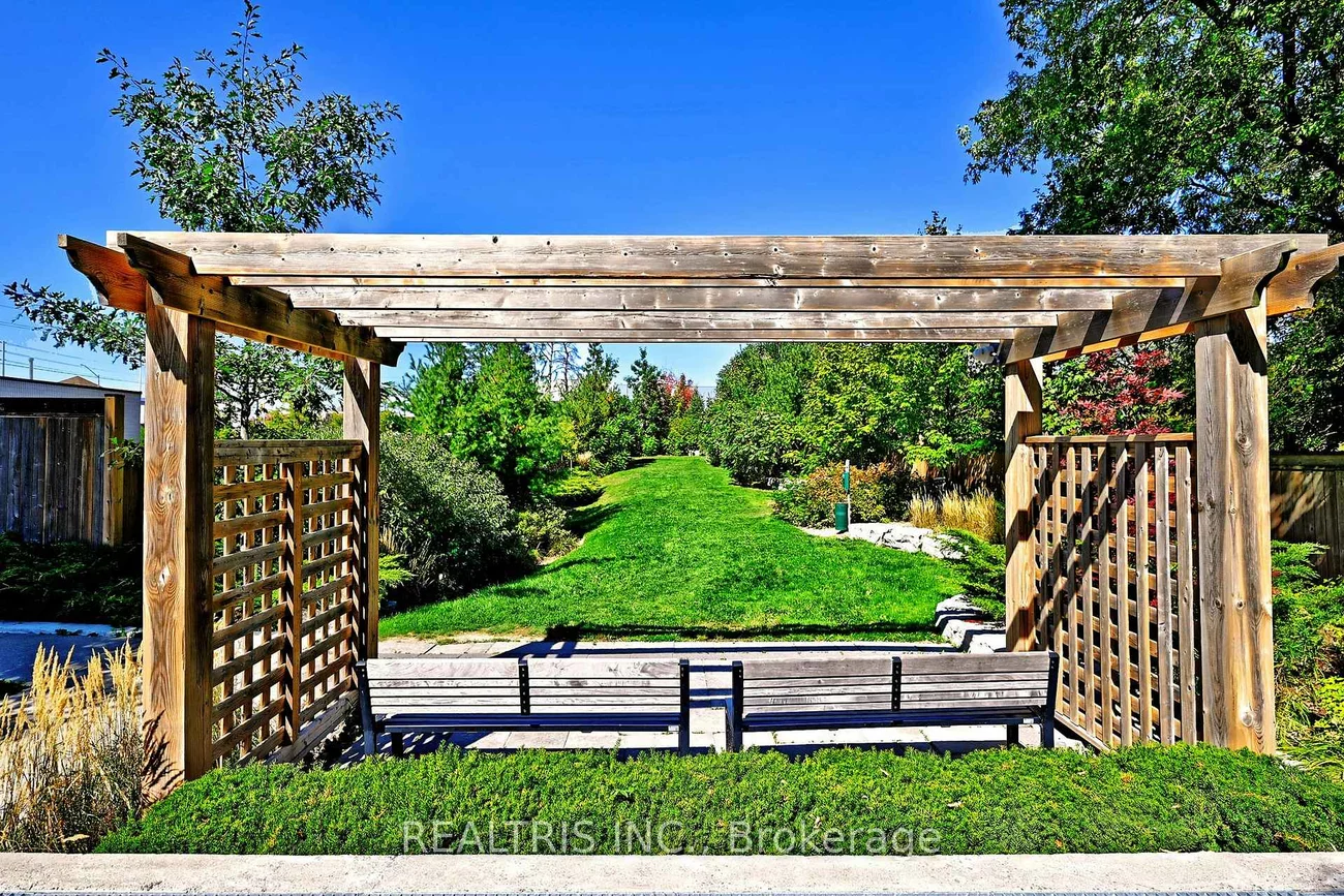 11611, Yonge, Jefferson, Richmond Hill