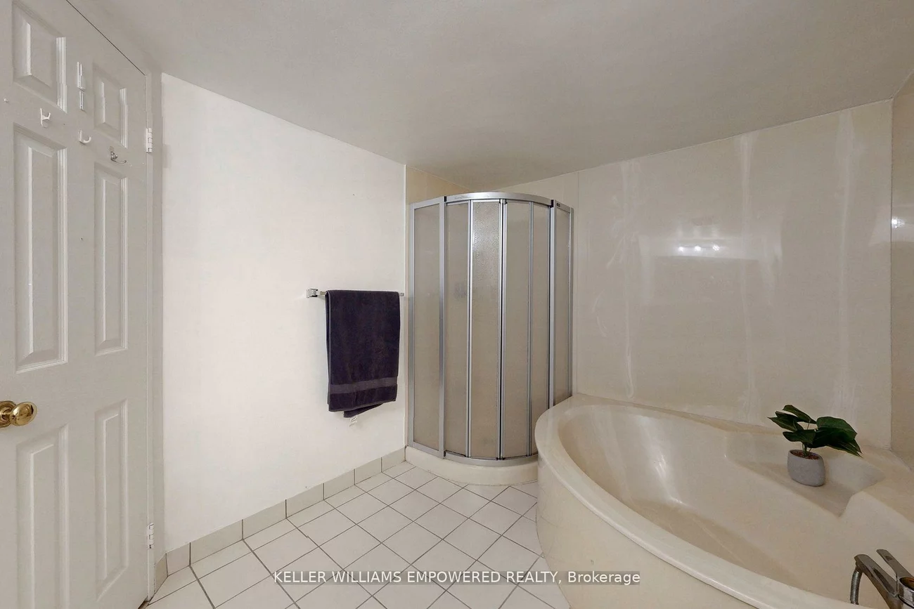 20, Harding, North Richvale, Richmond Hill