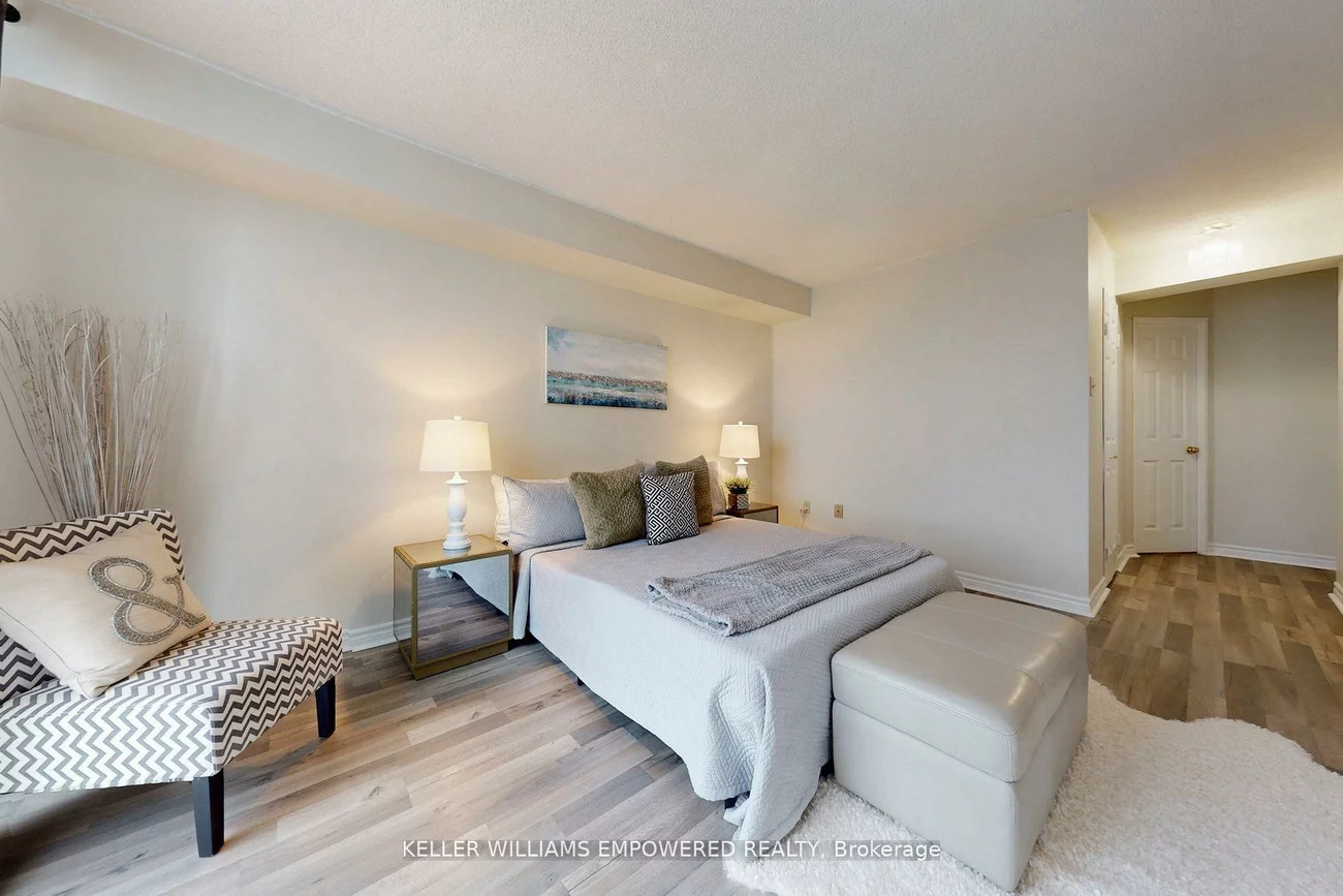 20, Harding, North Richvale, Richmond Hill