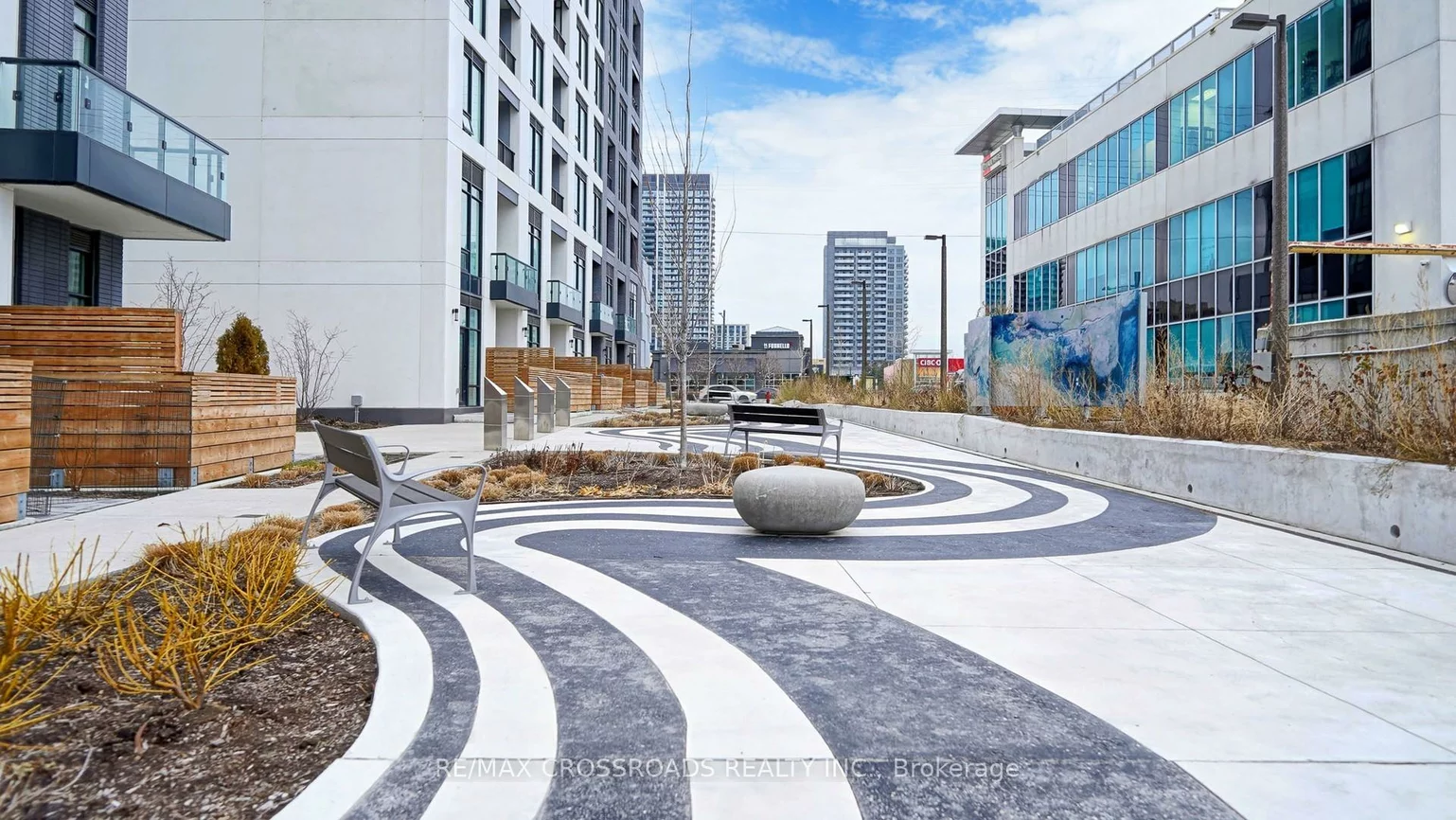 8868, yonge, South Richvale, Richmond Hill