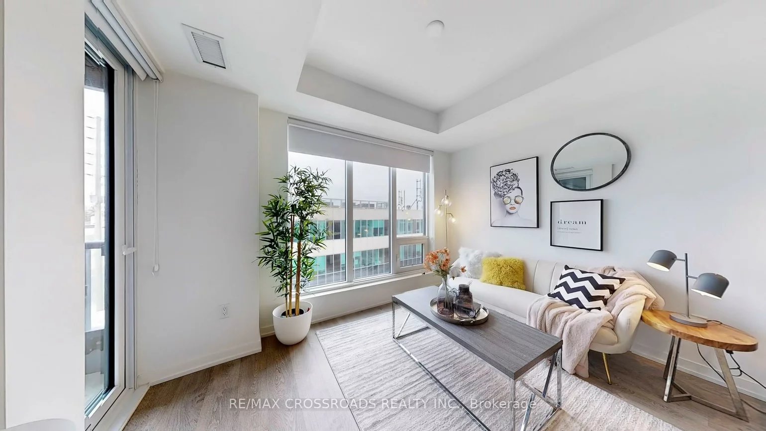 8868, yonge, South Richvale, Richmond Hill