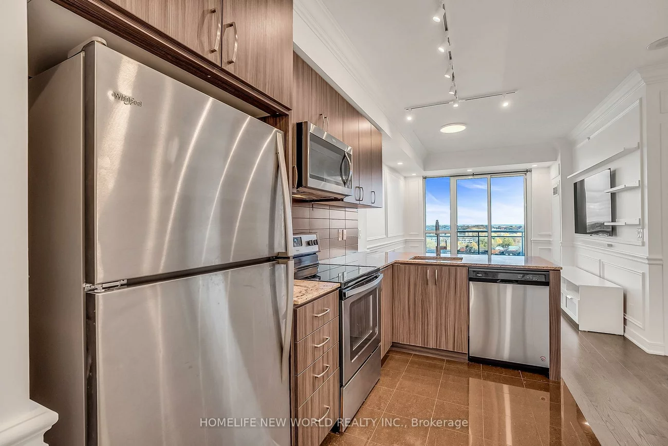 9205, Yonge, Langstaff, Richmond Hill