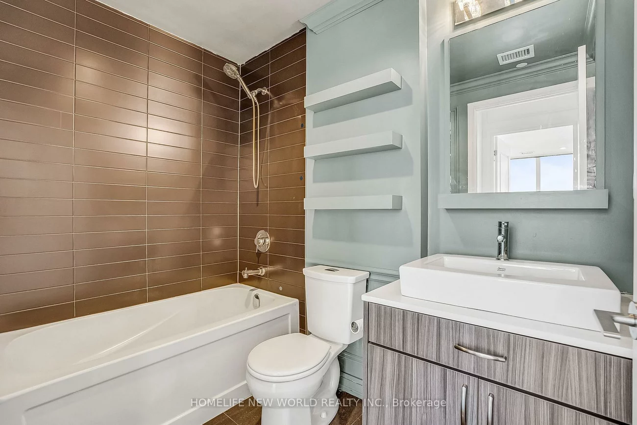 9205, Yonge, Langstaff, Richmond Hill