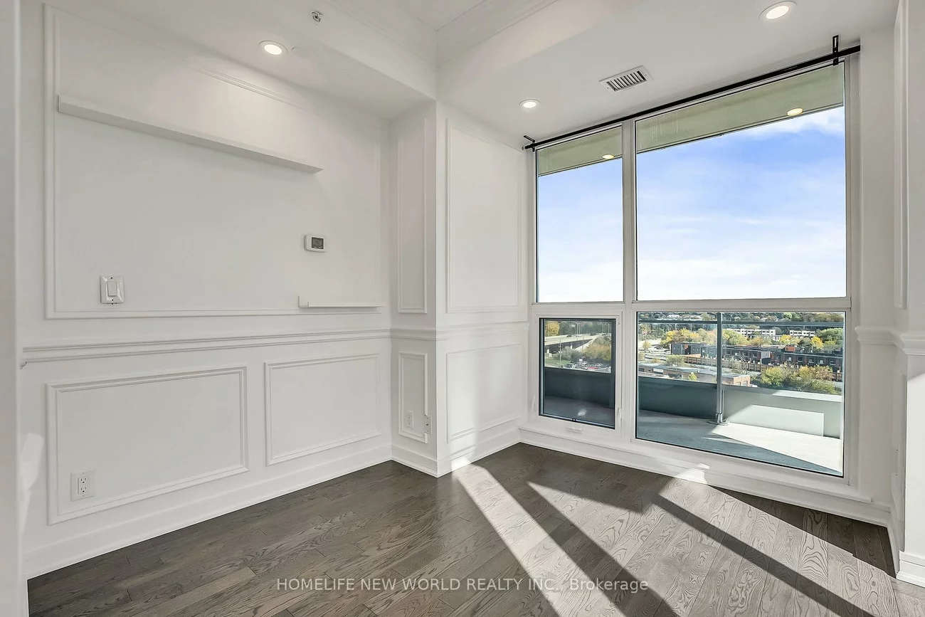 9205, Yonge, Langstaff, Richmond Hill