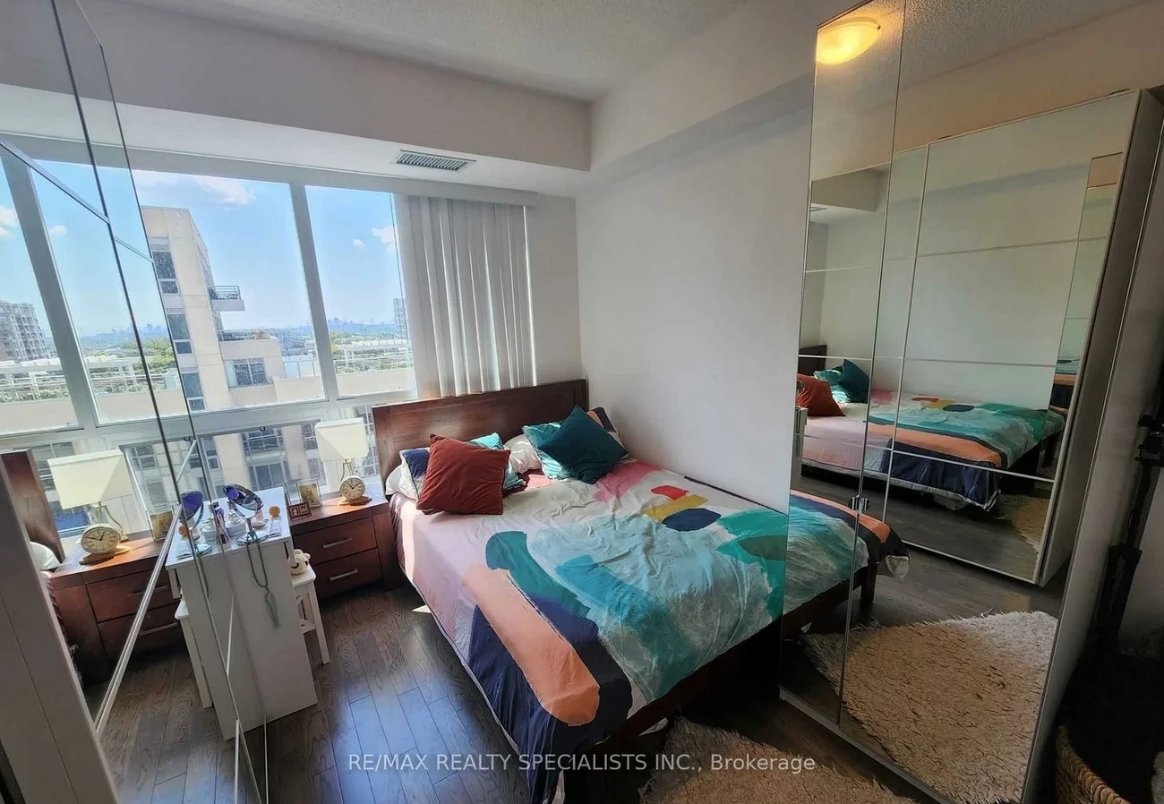 9205, Yonge, Langstaff, Richmond Hill