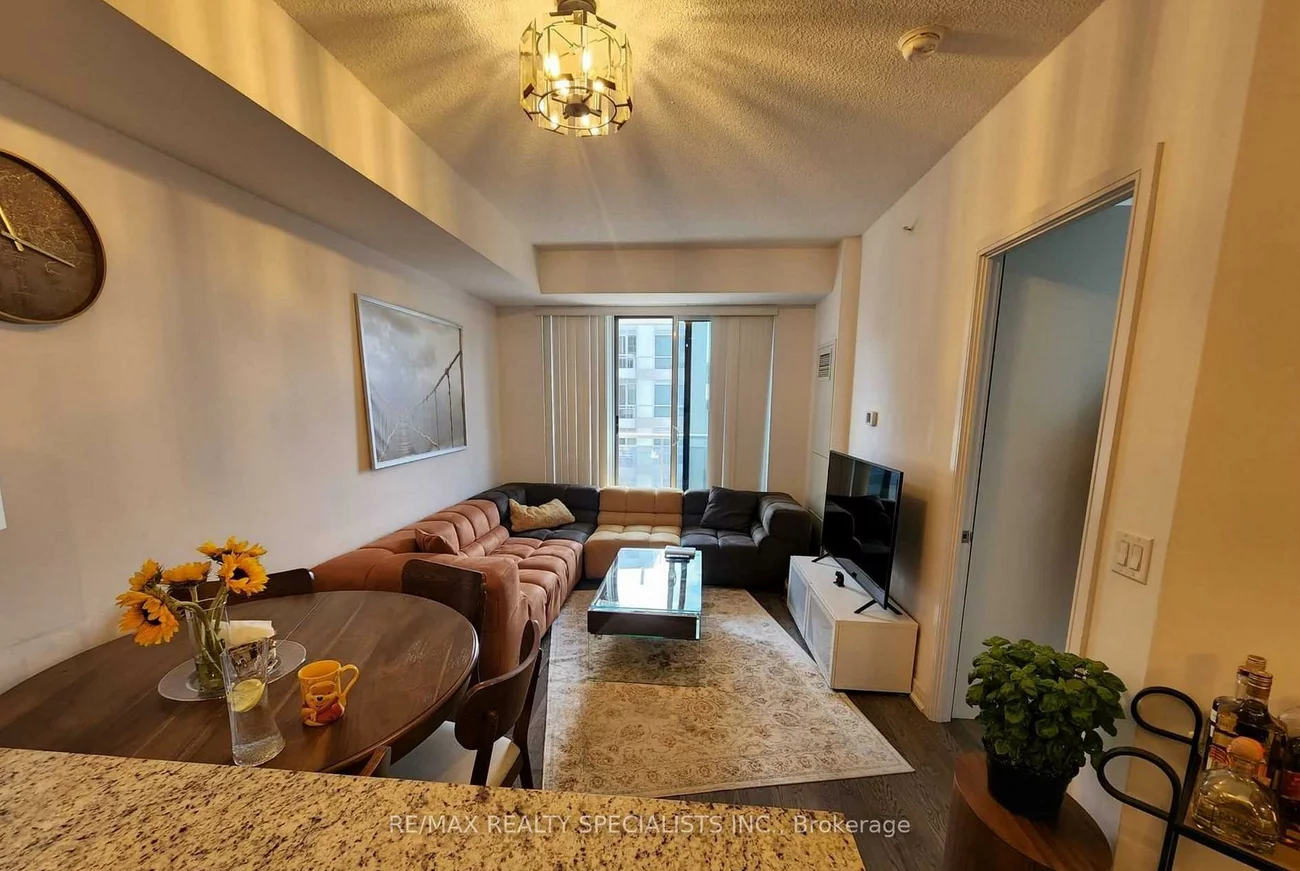 9205, Yonge, Langstaff, Richmond Hill