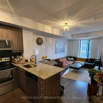 9205, Yonge, Langstaff, Richmond Hill