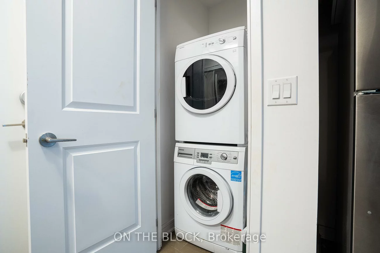 9201, Yonge, Langstaff, Richmond Hill