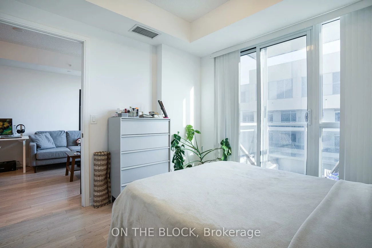 9201, Yonge, Langstaff, Richmond Hill