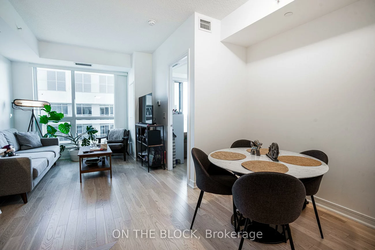 9201, Yonge, Langstaff, Richmond Hill