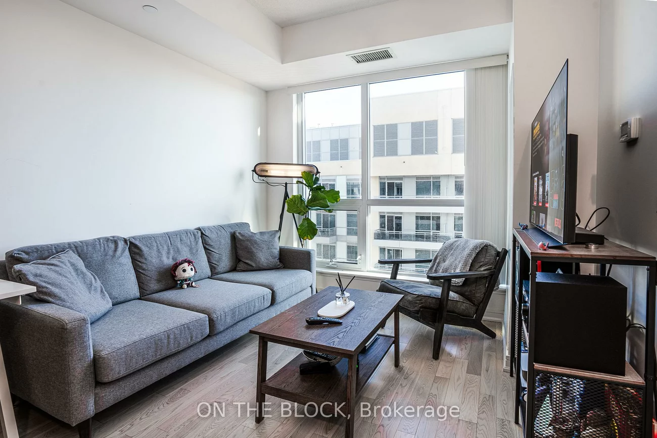 9201, Yonge, Langstaff, Richmond Hill