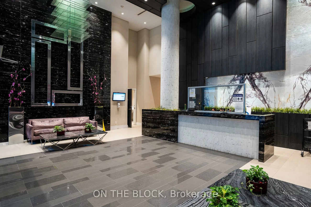 9201, Yonge, Langstaff, Richmond Hill