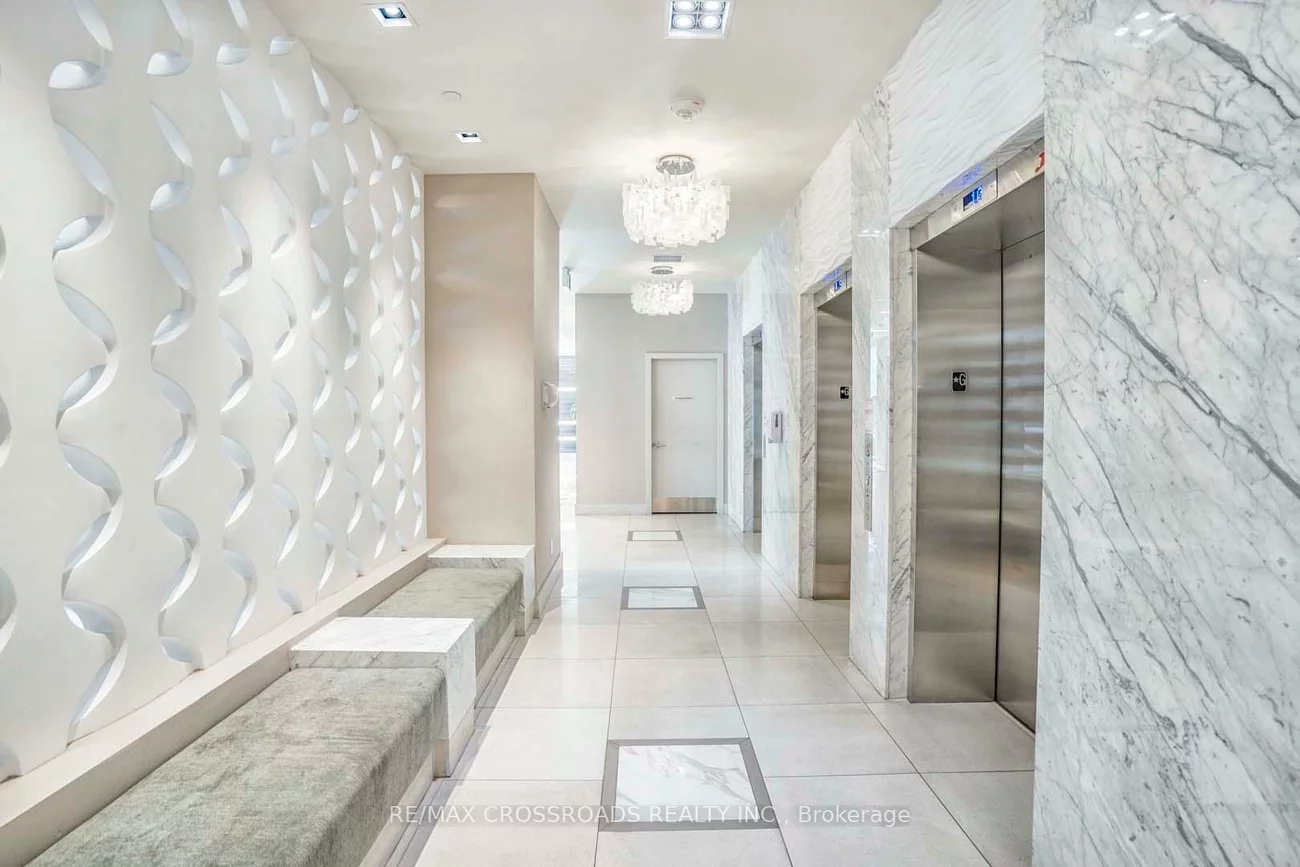 9618, YONGE, North Richvale, Richmond Hill