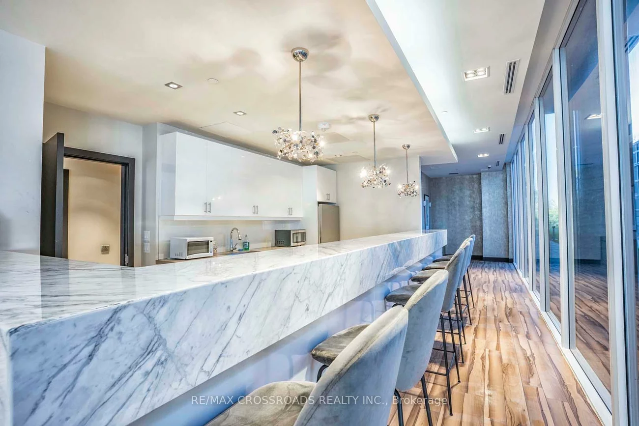 9618, YONGE, North Richvale, Richmond Hill