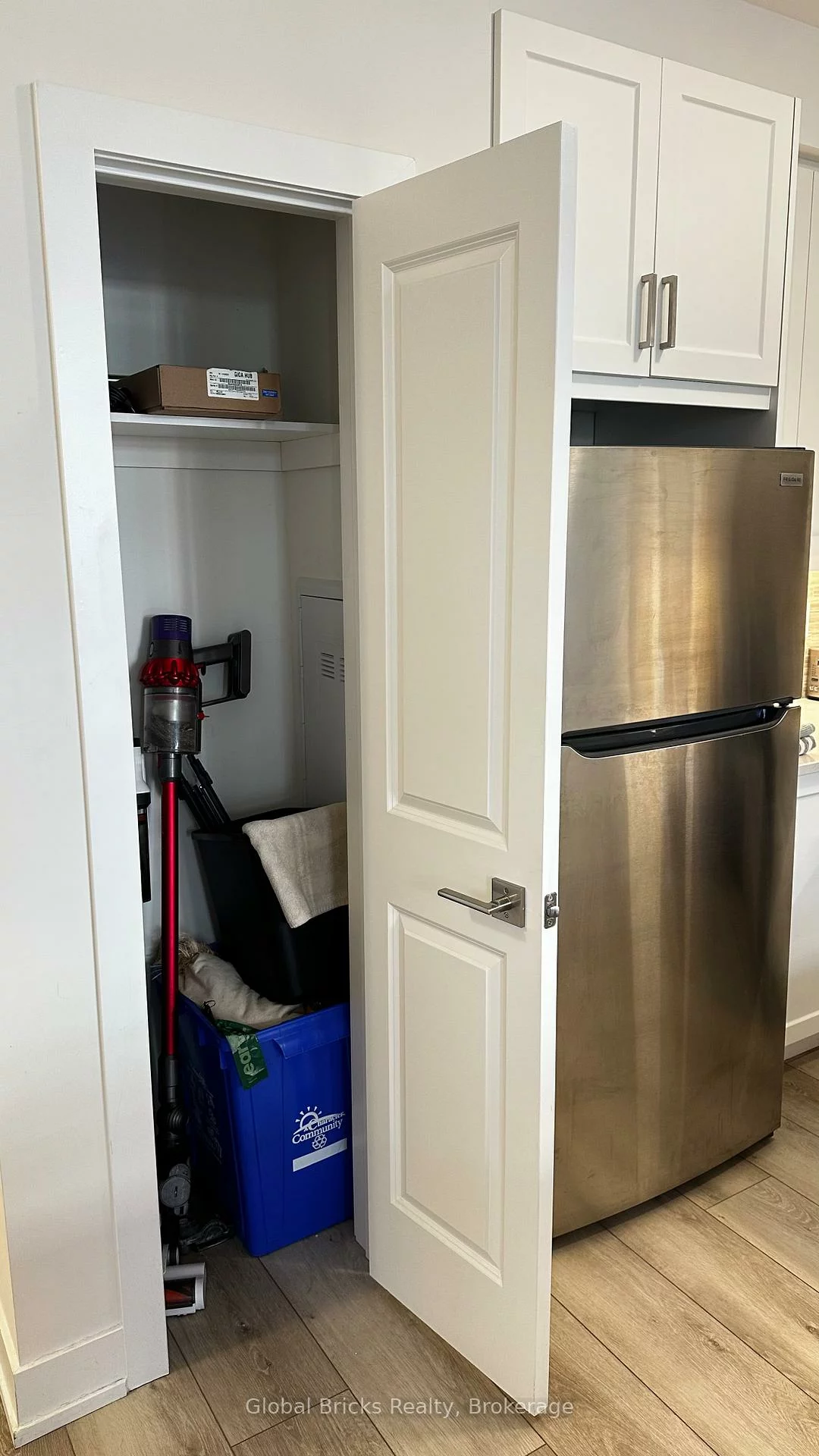 2, Phelps, Oak Ridges, Richmond Hill